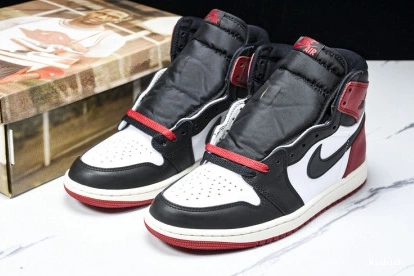 TOE “BLACK AIR 1 REIMAGINED” HIGH DZ5485-106 OG JORDAN 0802